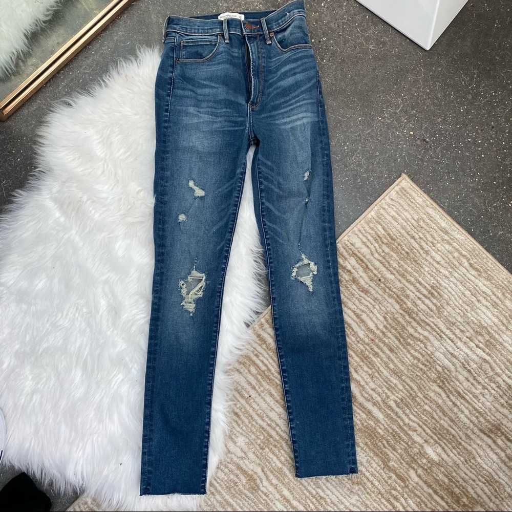 Abercrombie & Fitch high rise jeans 27 4